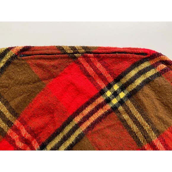Vintage 1970s Red Plaid Poncho / Stadium Blanket, Zipper Neck, Wearable Blanket - Picture 7 of 10